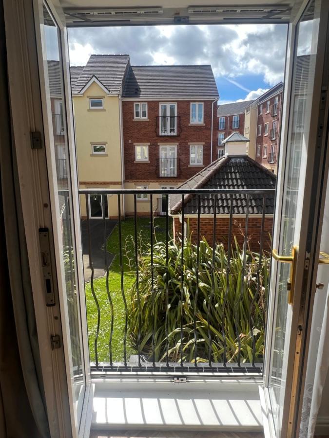 The Onyx Suite - 1 Bed Apartment W/ Free Parking Cardiff Exterior foto